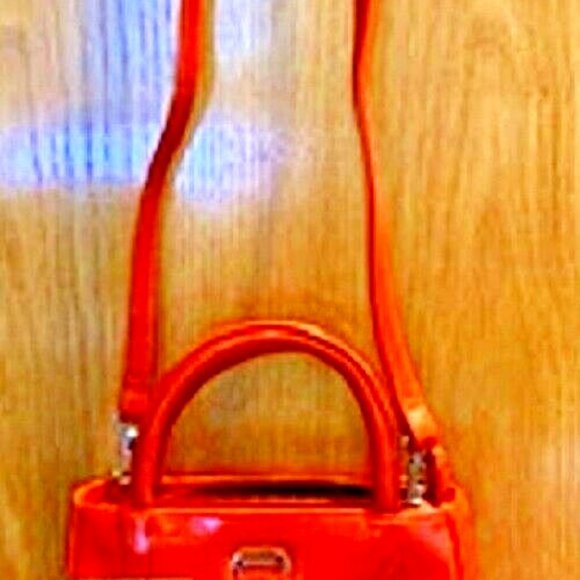 NWT Etienne Aigner Womens Tangerine Vinyl Zipped Crossbody Minibag - Picture 3 of 5